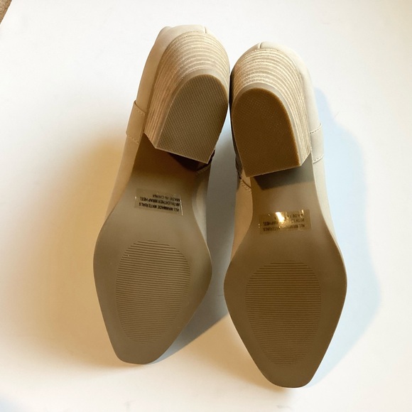 NWOT DV by Dolce Vita Pueblo Short Western Boots - Sand - 9 - Picture 9 of 10